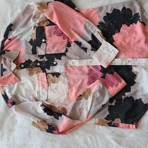 Women's Banana Republic blouse 3 for $20